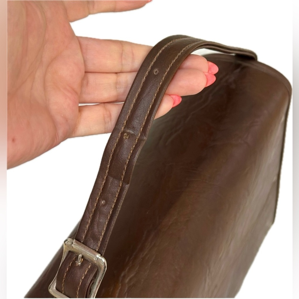 Hard Case For Detectives - Picture 10 of 11
